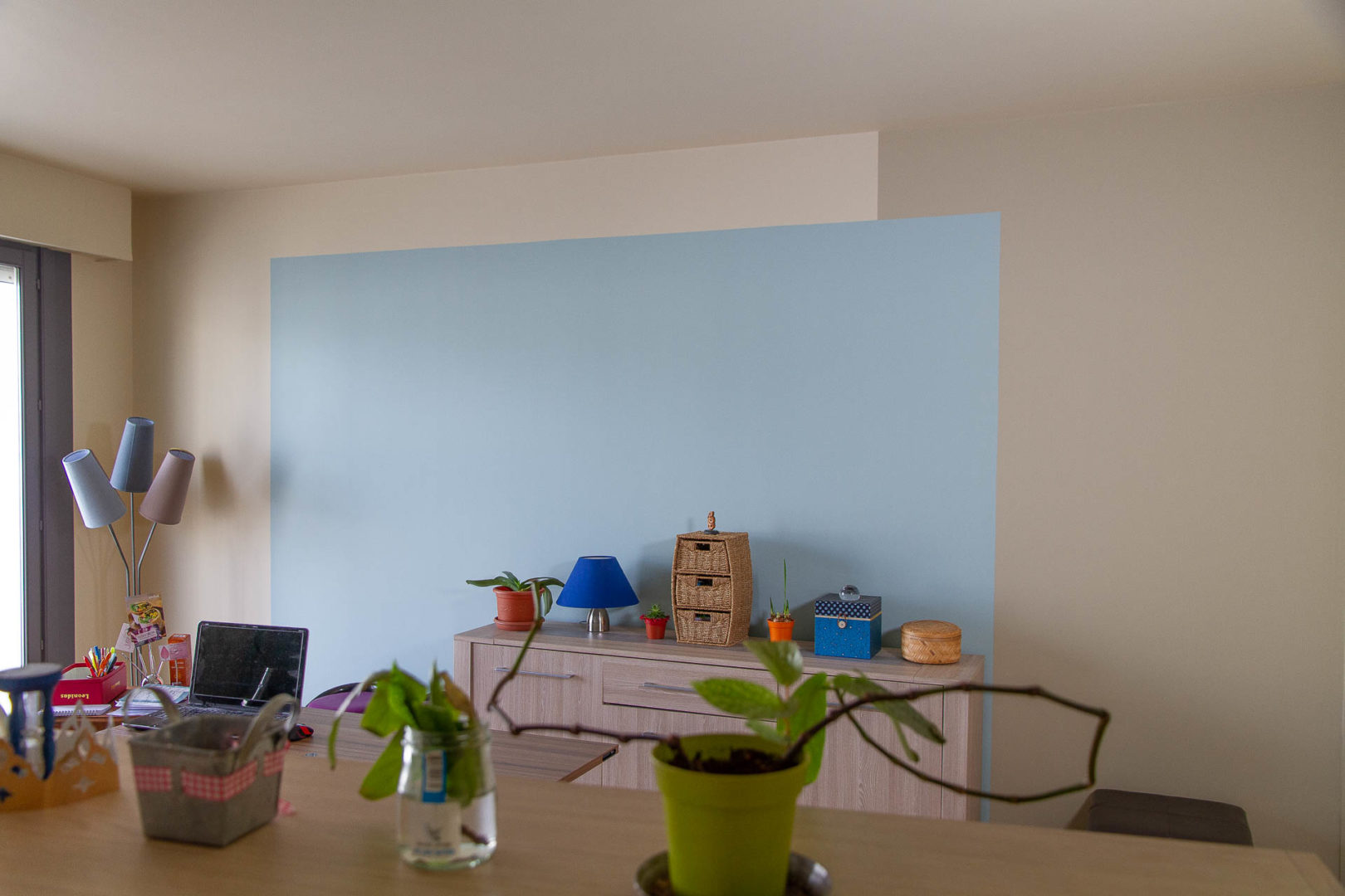 Appartement rénové avec mise en couleurs par la Fabrique Geneviève Naudin